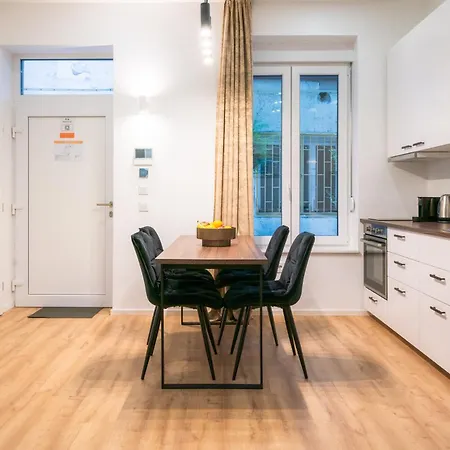 Modern Downtown Apartment Zagreb Exterior photo
