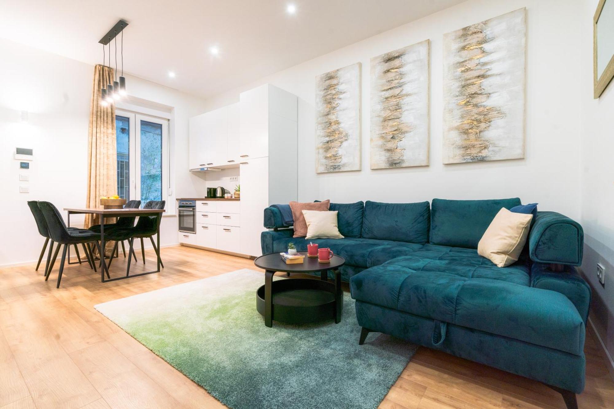 Modern Downtown Apartment Zagreb